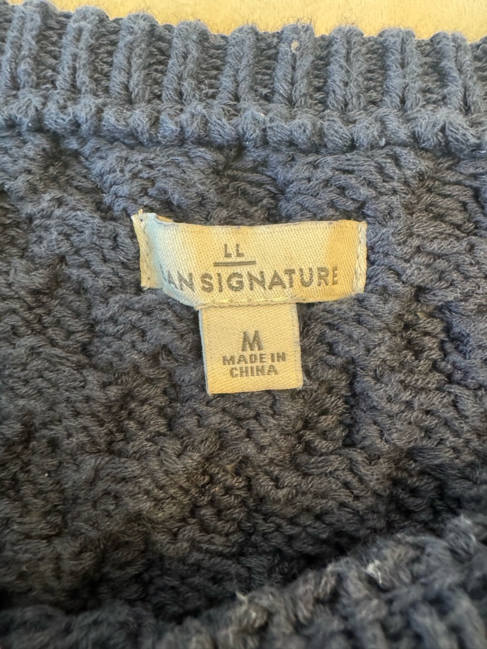 L.L. Bean Signature Navy Cable Knit Crewneck Sweater, sz M - Picture 3 of 12